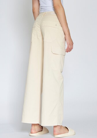 Gang Bootcut Hose in Beige