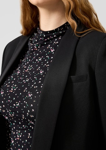 QS Blazer in Black: front