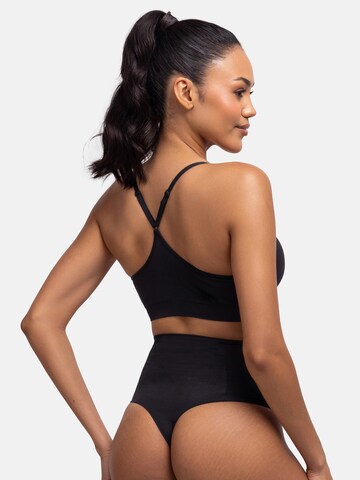 Tanga de la Dorina pe negru