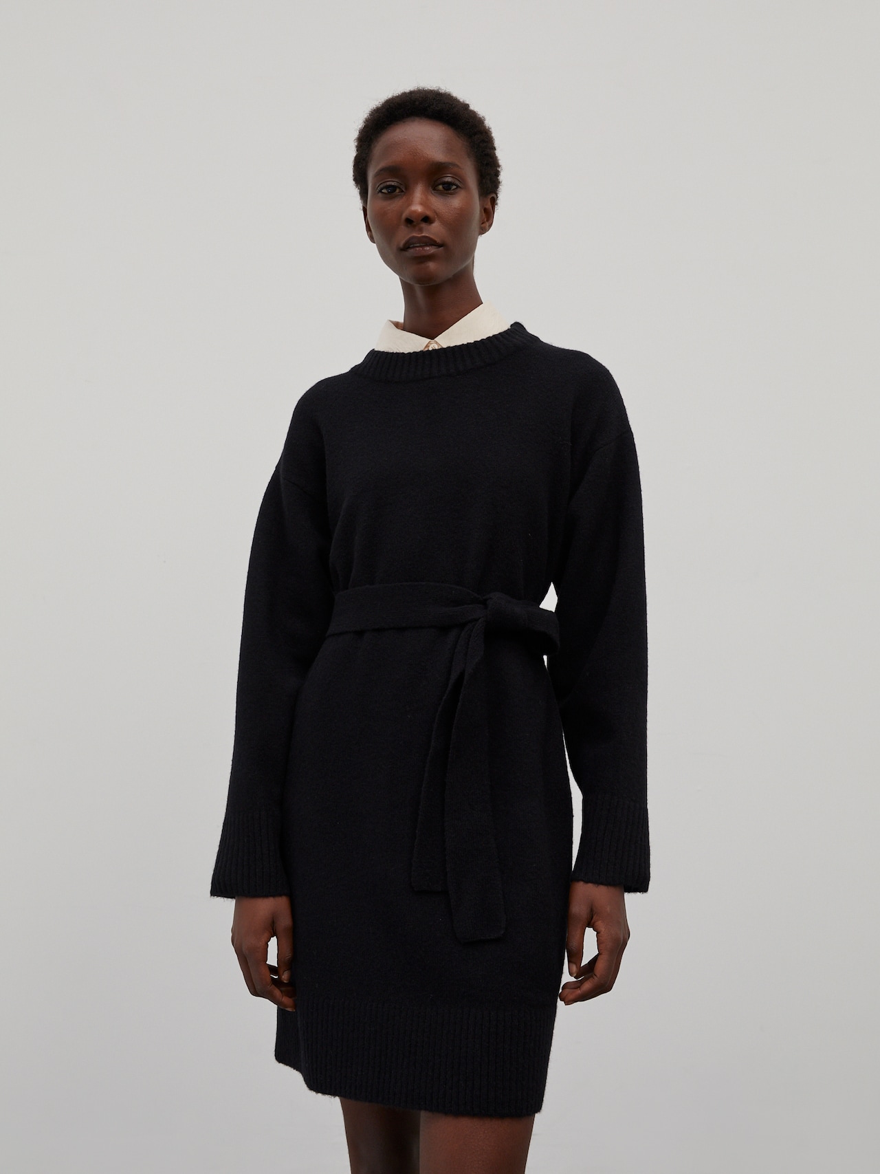 EDITED Produits Robe 'Mariana' noir