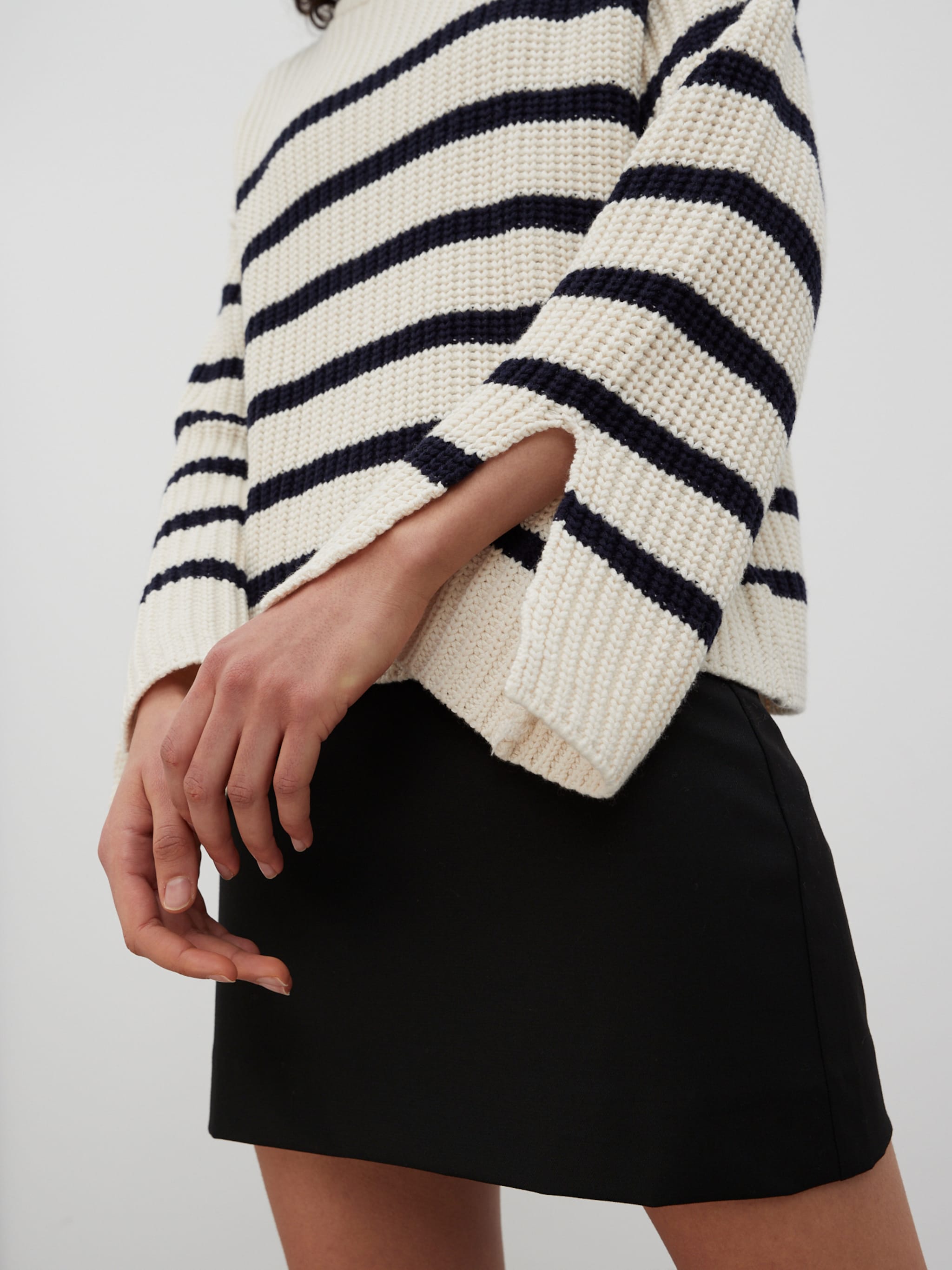 EDITED Produkte Jumper 'Danco' schwarz