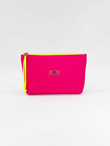 Mywander Clutch 'Neoprene' in Pink: front