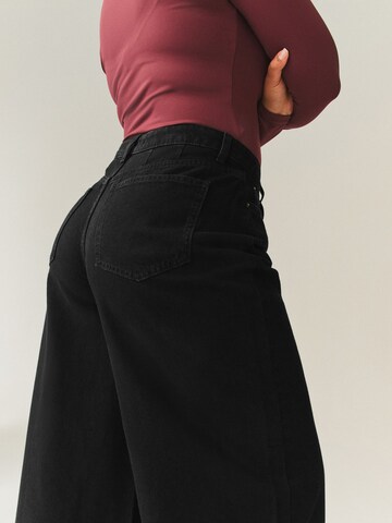 Next Wide leg Jeans in Zwart
