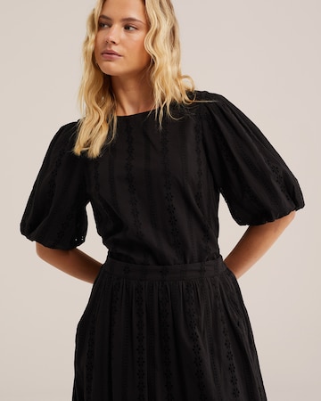 WE Fashion Blouse in Zwart: voorkant