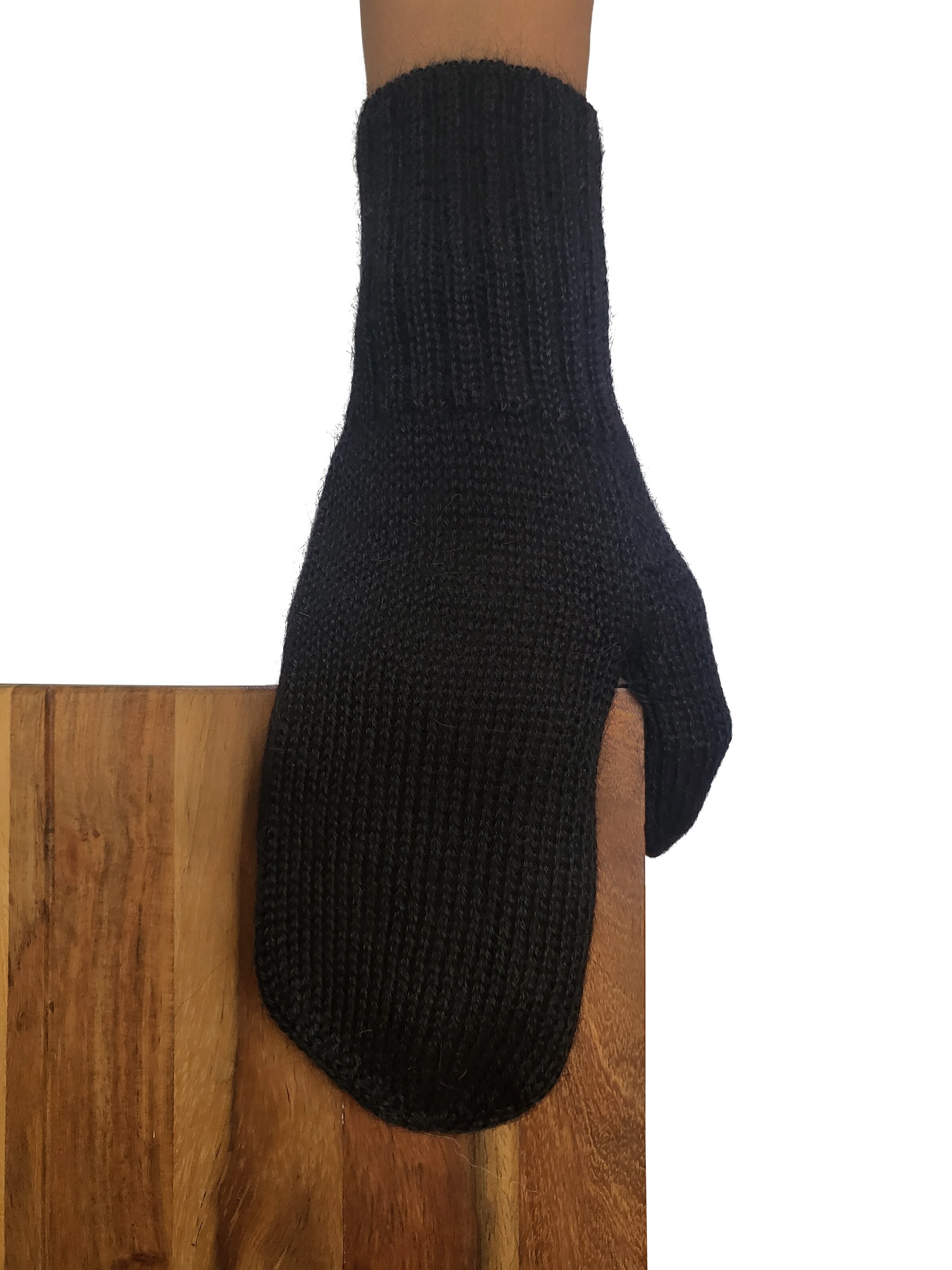 Posh Gear Mittens 'Pugnoguanti' in Black
