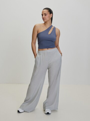 Wide leg Pantaloni di AMI ALY in grigio