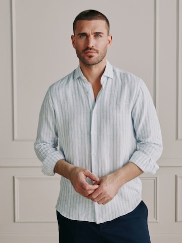 Regular fit Camicia di Next in bianco: frontale