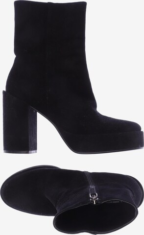 Bibi Lou Dress Boots in 39 in Black: front