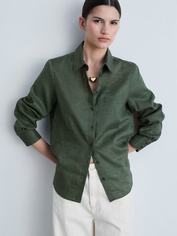 Chemisier MANGO en vert : devant