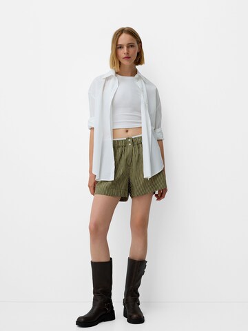 Loosefit Pantalon Bershka en vert