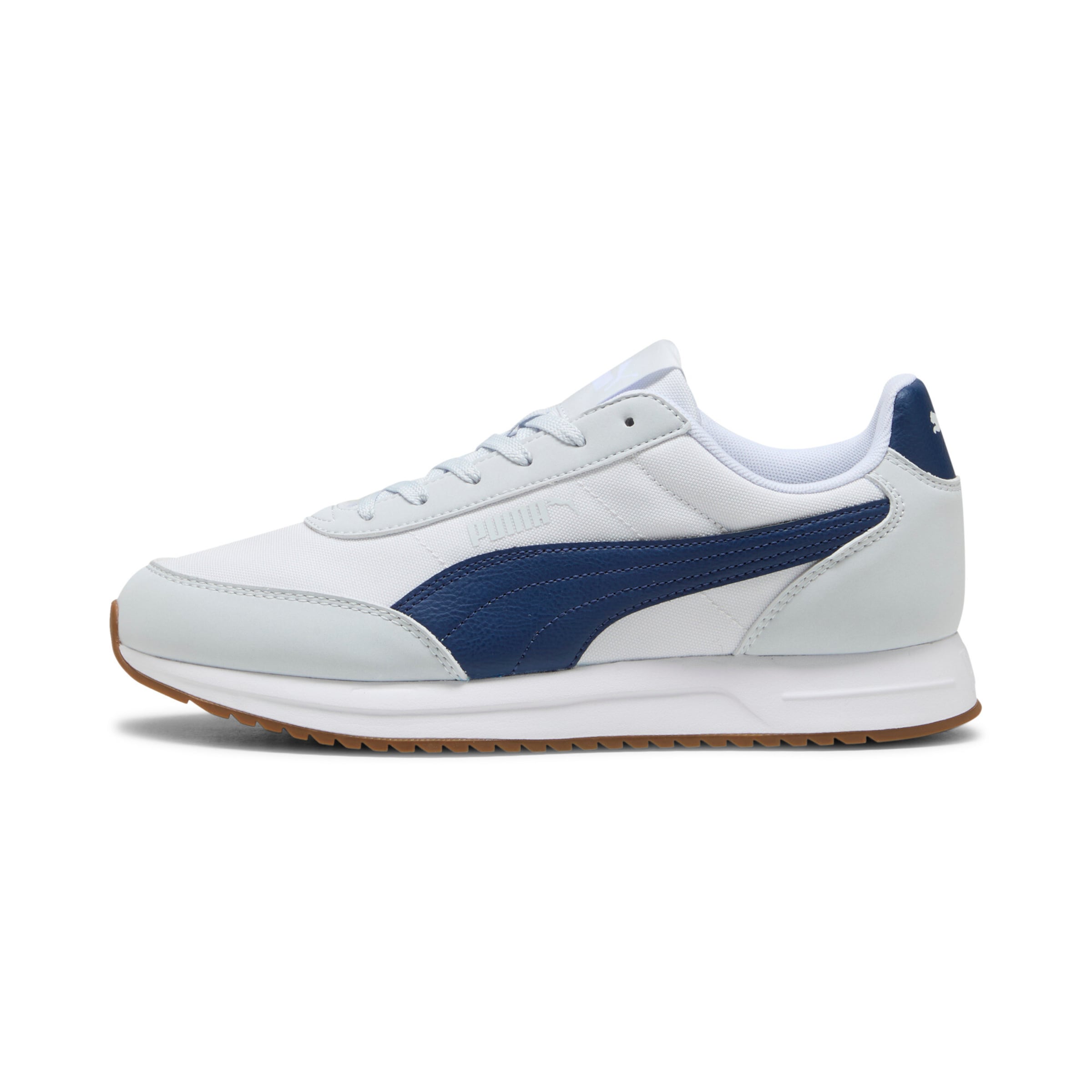 PUMA Sneakers in White: front