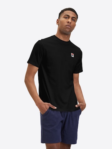 T-Shirt FILA en noir : devant