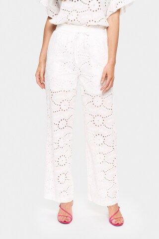 SAINT TROPEZ Wide leg Trousers 'KindraSZ' in White: front