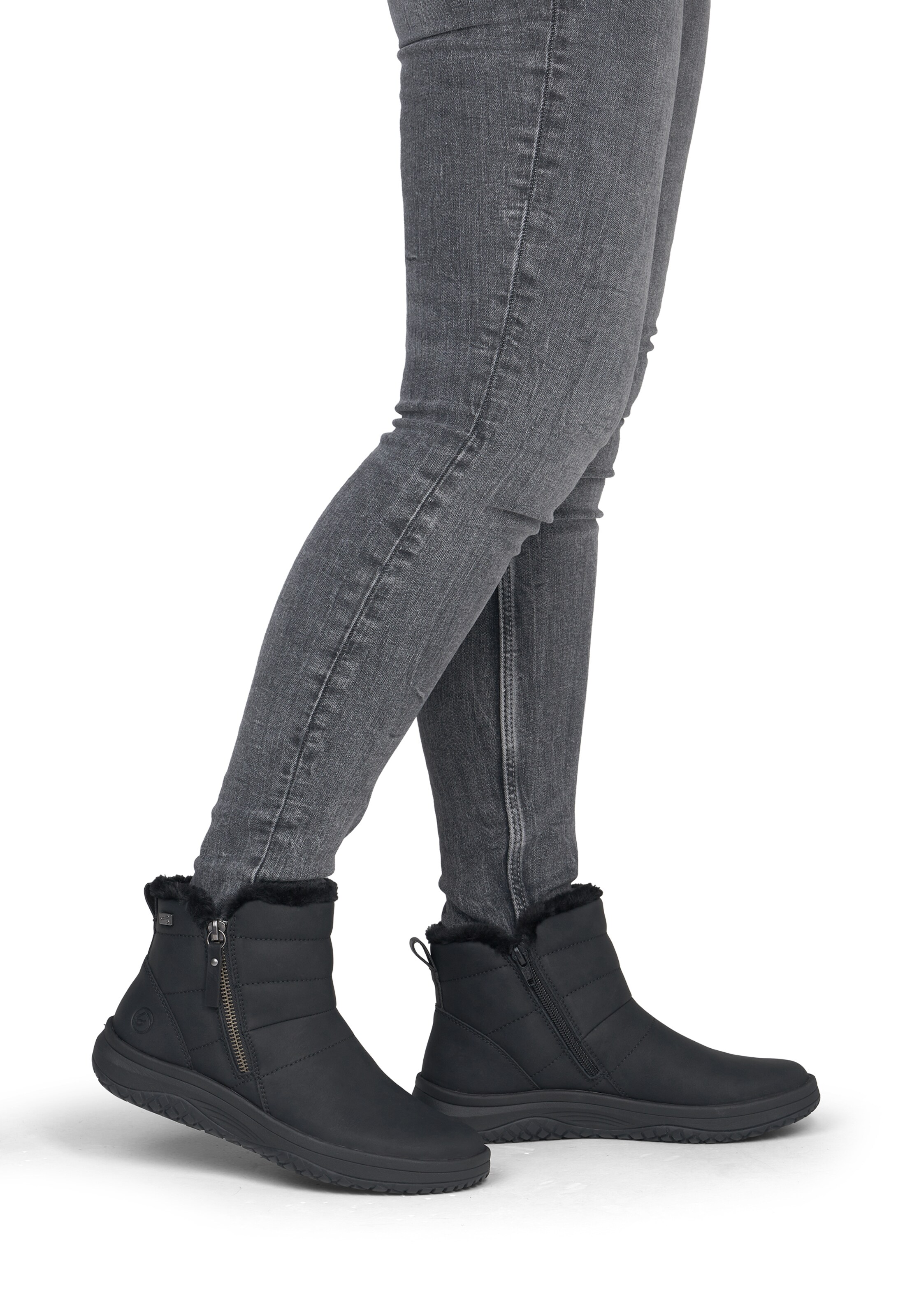 Bottes ' D3Q71 ' REMONTE en noir