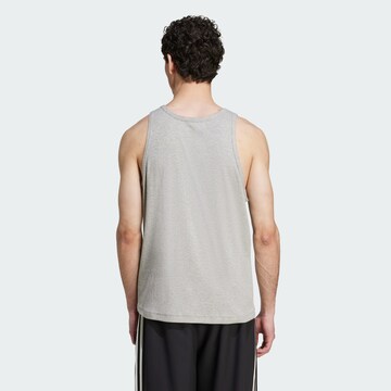 Maglietta 'Essentials' di ADIDAS ORIGINALS in grigio