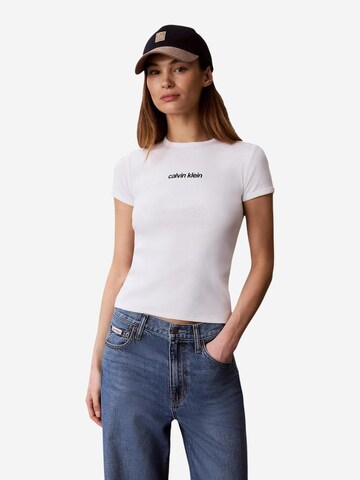 Maglietta 'LV047G816G' di Calvin Klein Jeans in bianco: frontale
