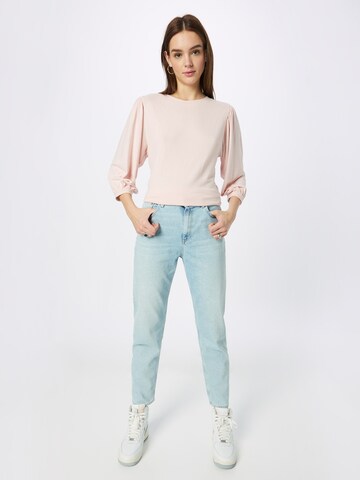 GAP Sweater in Pink