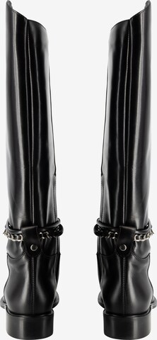 faina Boots in Black