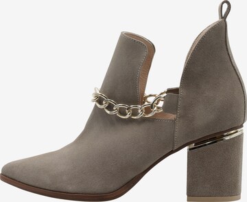 IZIA Ankle Boots in Beige: front