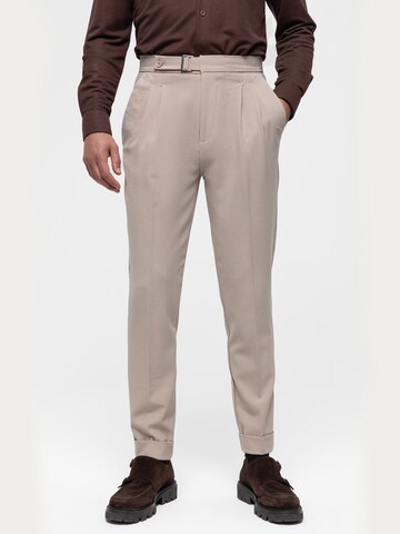 Dandalo Tapered Trousers with creases in Grey: front