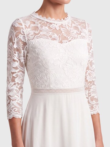 APART Evening Dress in White