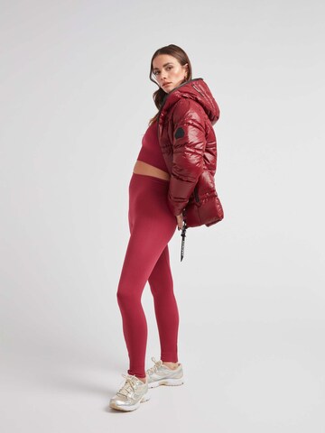 JACK1T Outdoorjas ' R4D Tramline Puffer Racer Lux ' in Rood
