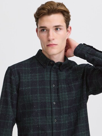 Casual Friday - Ajuste regular Camisa 'Anton' en azul