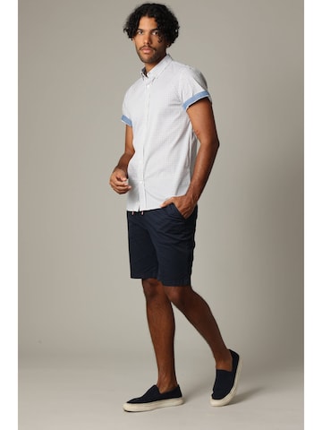 Coupe regular Chemise 'Bogy' Deeluxe en blanc