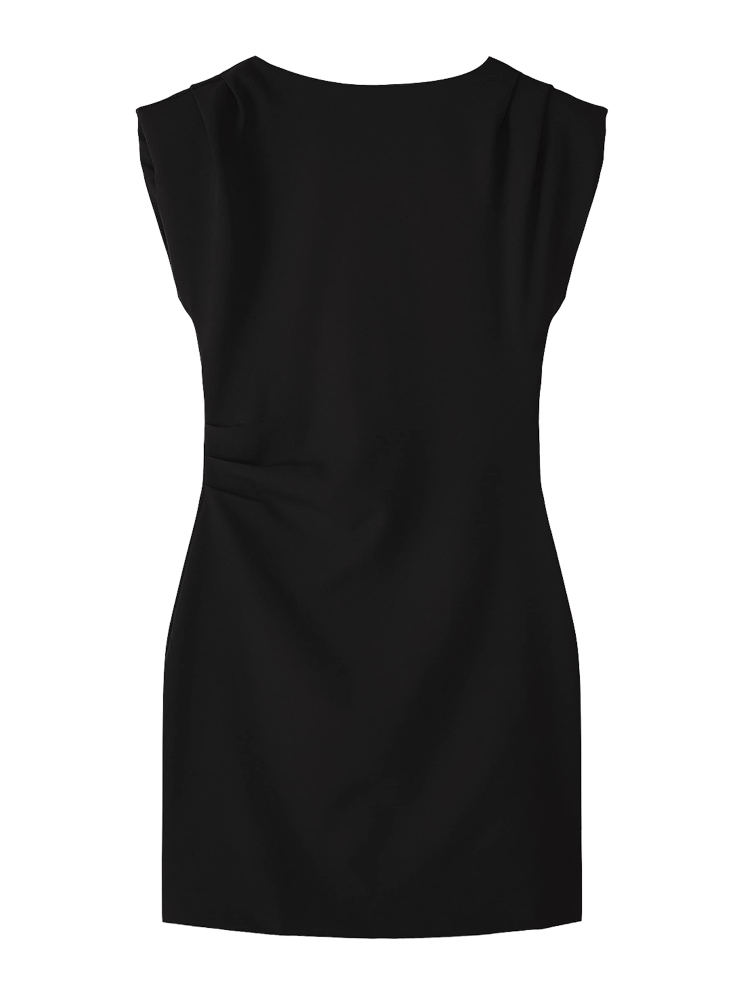 Rochie de la Trendyol pe negru: față