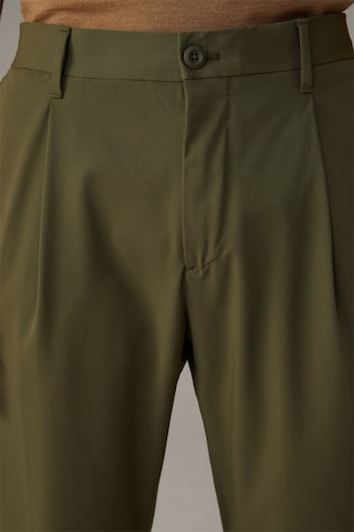 STRELLSON Regular Pleat-Front Pants 'Louis' in Green