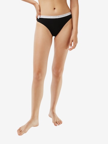 String LACOSTE en noir : devant
