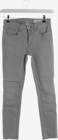 rag & bone Jeans in 27 in Grey: front