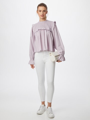 Gina Tricot - Blusa 'Greta' em roxo