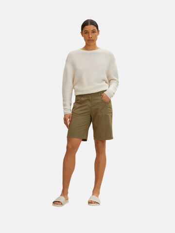 TOM TAILOR Regular Chino Pants in Green: front