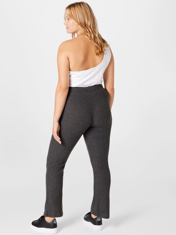 Evazați Pantaloni 'CIRCLE' de la PIECES Curve pe gri