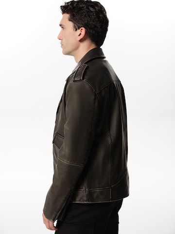 ABOUT YOU x Jaime Lorente Between-Season Jacket 'Tiago' in Black