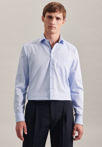 Coupe regular Chemise business SEIDENSTICKER en bleu : devant