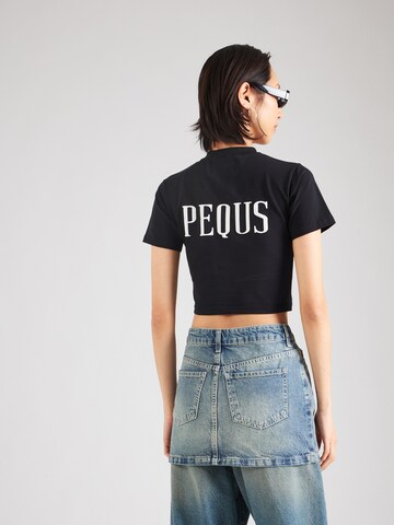 Maglietta di Pequs in nero: frontale