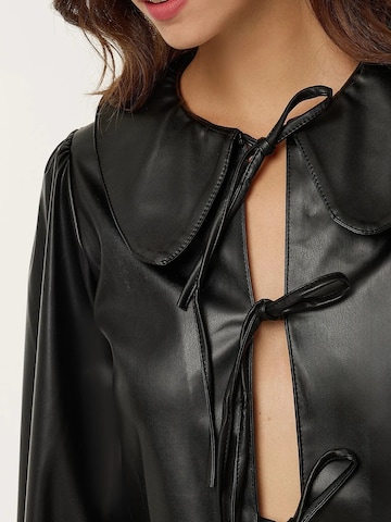 Hiccup Blouse in Black