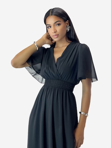 Elara Kleid in Schwarz