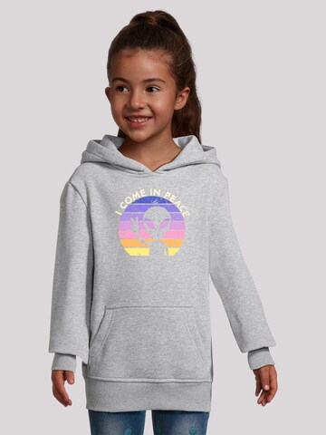 F4NT4STIC Sweatshirt 'Alien Peace Sunset' in Grijs: voorkant