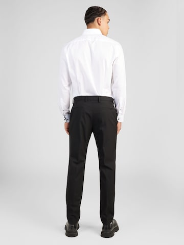 Coupe slim Pantalon à plis s.Oliver en noir