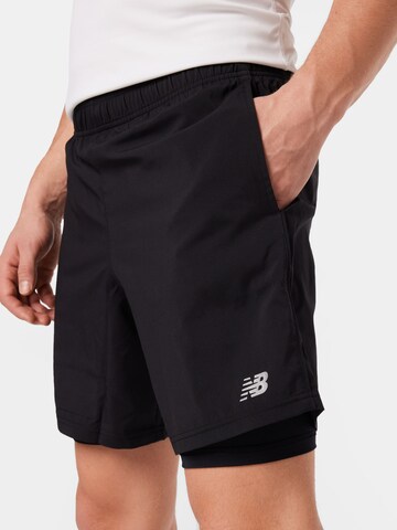 new balance Regularen Športne hlače 'Core Run 2' | črna barva