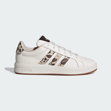 ADIDAS SPORTSWEAR Sneaker 'Grand Court 3.0' in Weiß