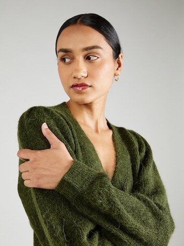 SOAKED IN LUXURY Knit Cardigan 'Tuesday' in Green