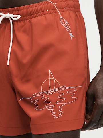 Abercrombie & Fitch Kratke kopalne hlače | rdeča barva