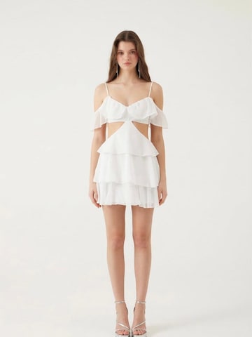 HOLLY LOLLY Dress in White: front