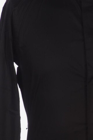 tigha Button Up Shirt in S in Black