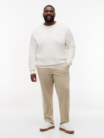 Tommy Hilfiger Big & Tall - regular Pantalón chino 'DENTON ESSENTIAL' en marrón
