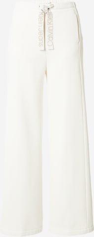 Calvin Klein Jeans Loose fit Pants in White: front